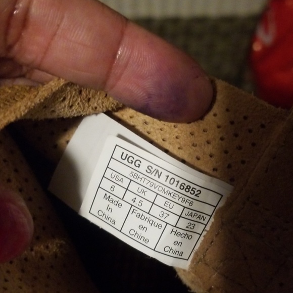 Shoes - Picture 4 of 6